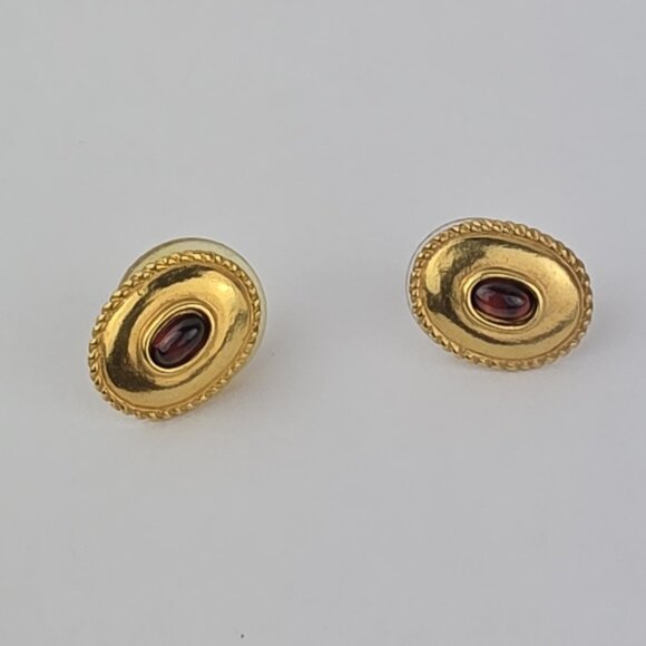 MHR Vintage Gold-Tone Red Glass Designer Clip on Earrings Signed MHR - Picture 4 of 4